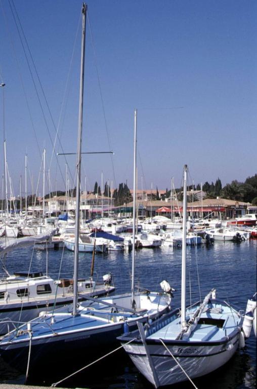 Hotel Merea La Londe-les-Maures Exterior foto